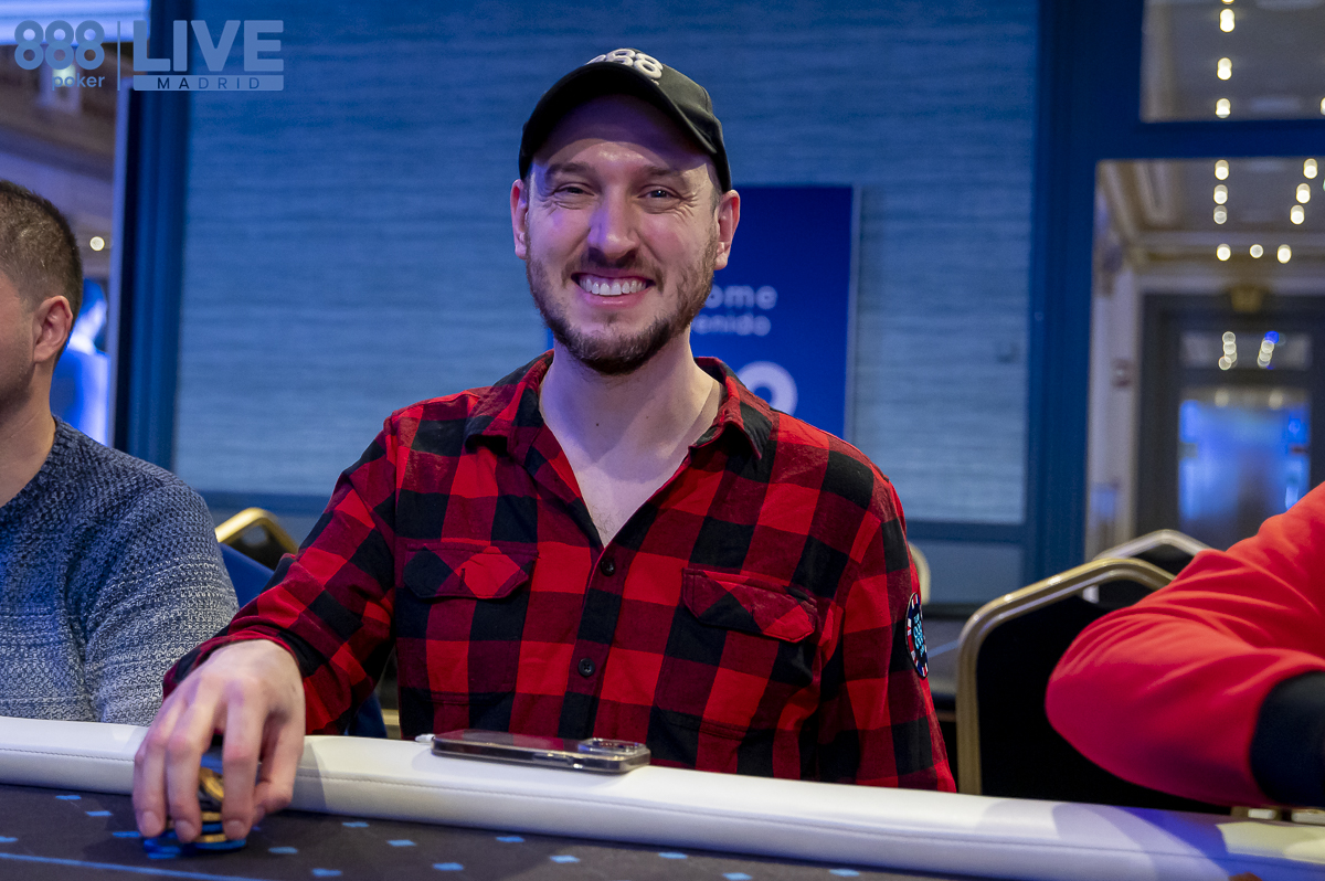 888poker Ambassador Ian Simpson Bagged 275,000 Big Stack