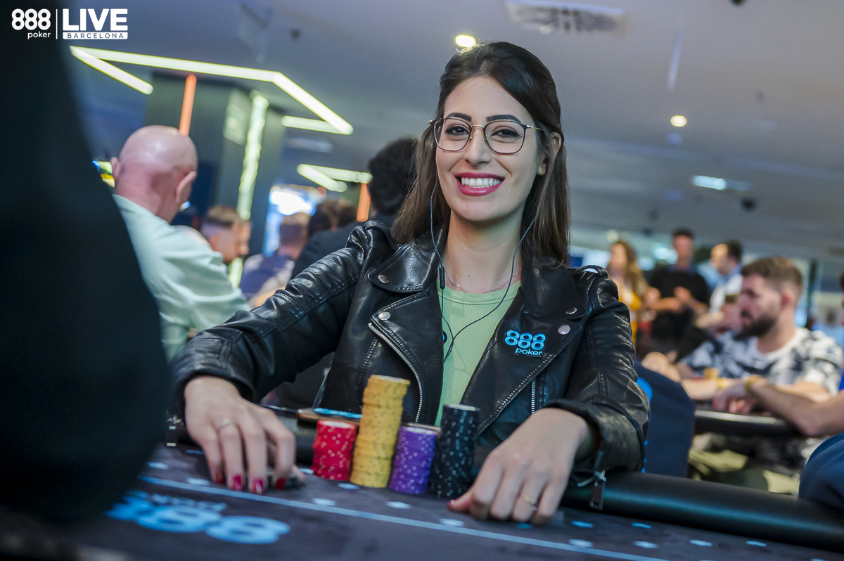 888poker ambassador Vivian Saliba (61,000) - Day 2