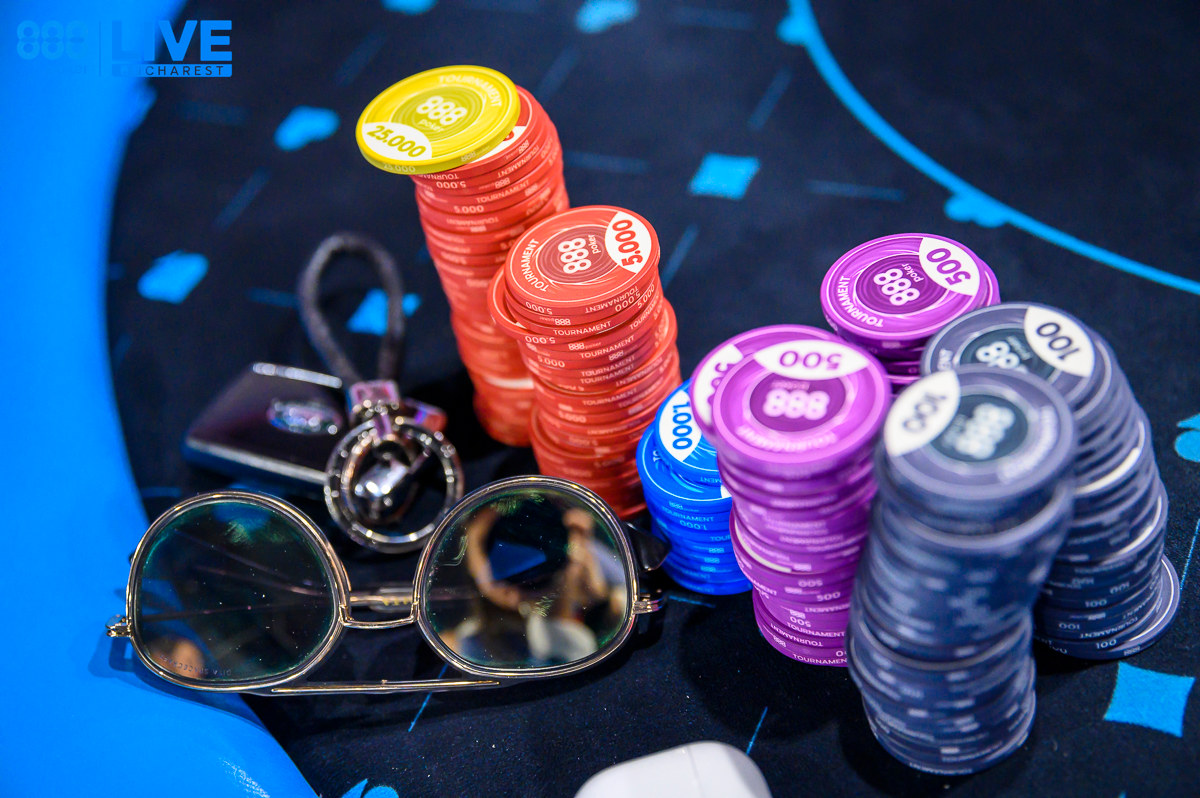 Is Poker Gambling: Elite Players