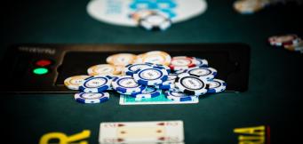 poker table
