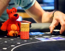 Your Complete Guide to Straddling in Poker!