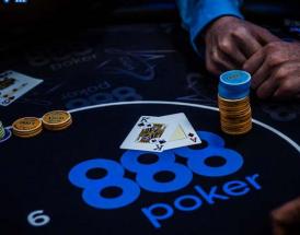 poker player sitting in the UTG seat at a poker table with a thought bubble above his head filled with question marks.