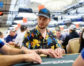 ian simpson playing poker