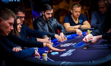 Get the Lowdown on Poker Hand Strength!