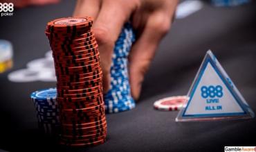 Double-Up Poker: When You Risk It All for the One Big Win!